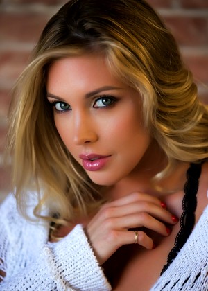 Samantha Saint